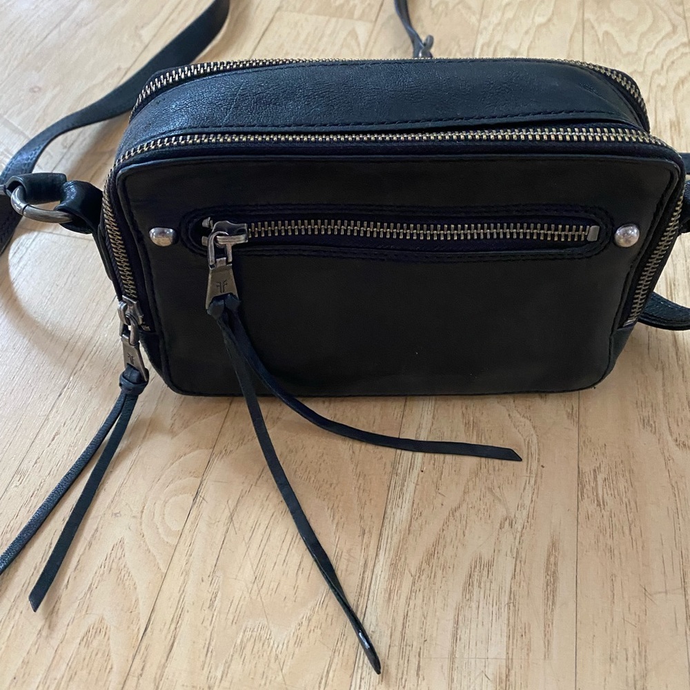 Black FRYE purse!